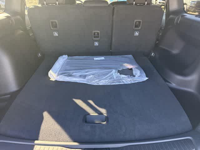 new 2025 Jeep Grand Cherokee car, priced at $40,457