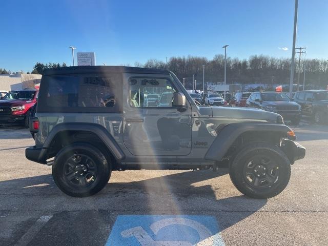 new 2025 Jeep Wrangler car, priced at $32,850