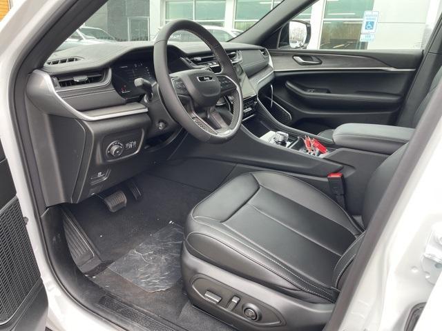 new 2025 Jeep Grand Cherokee car, priced at $53,653
