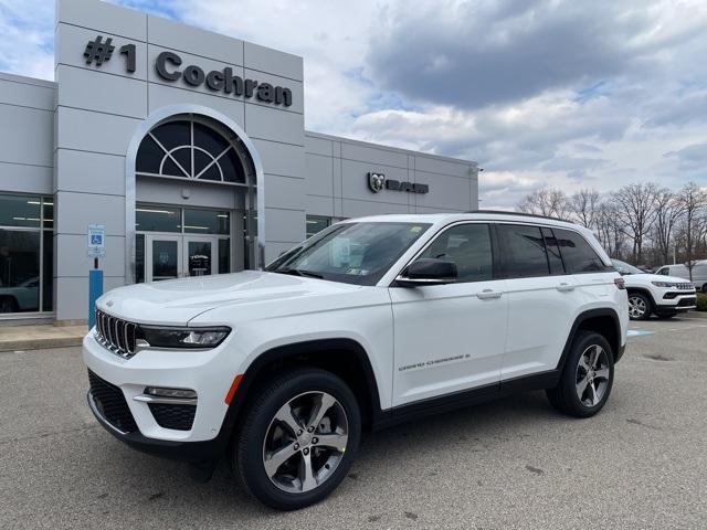 new 2025 Jeep Grand Cherokee car, priced at $53,653