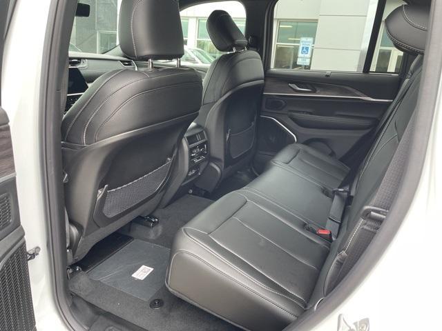 new 2025 Jeep Grand Cherokee car, priced at $53,653