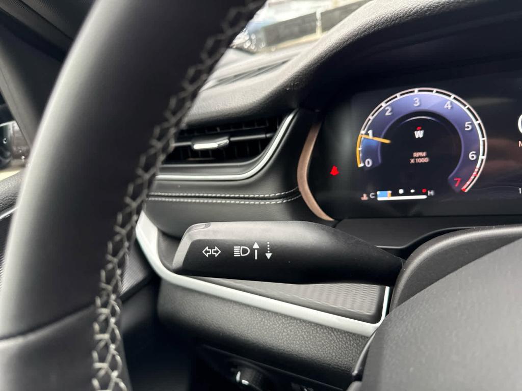 new 2025 Jeep Grand Cherokee L car, priced at $46,107