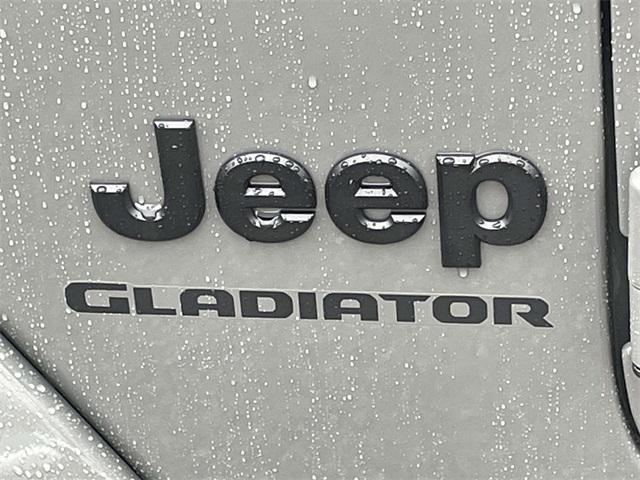 used 2021 Jeep Gladiator car, priced at $32,081