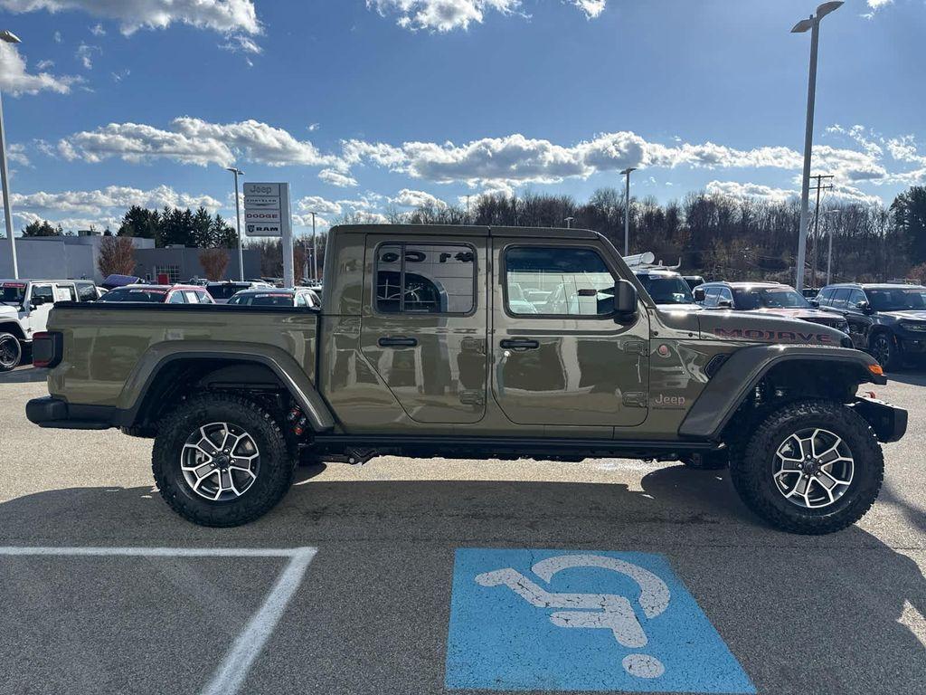 new 2026 Jeep Gladiator car, priced at $66,415