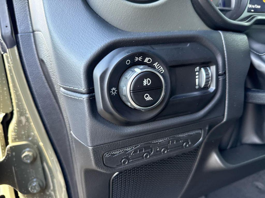 new 2026 Jeep Gladiator car, priced at $66,415