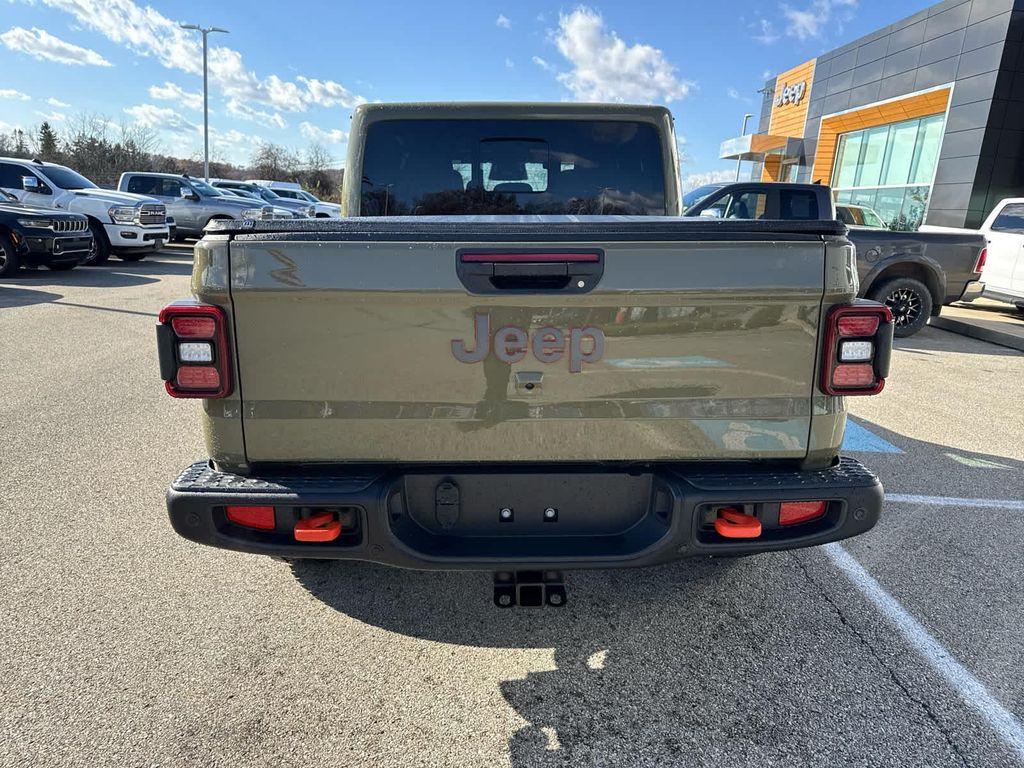new 2026 Jeep Gladiator car, priced at $66,415