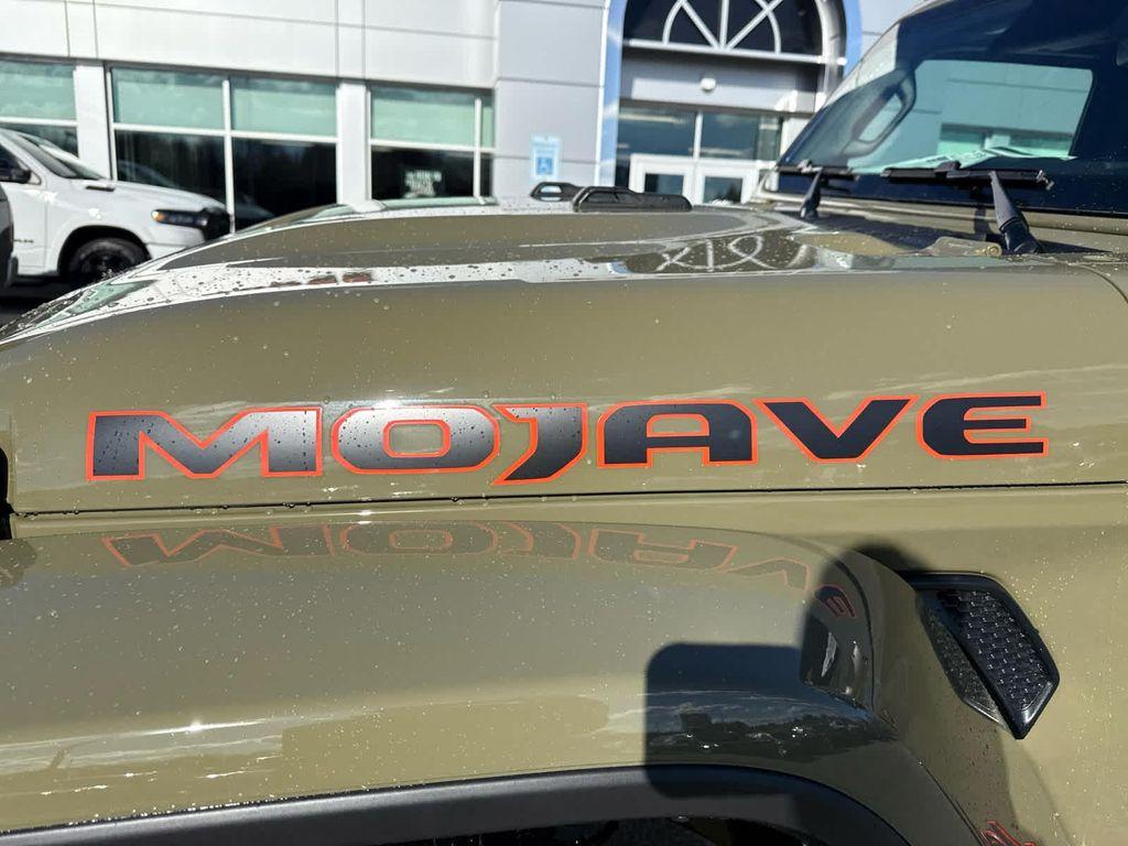 new 2026 Jeep Gladiator car, priced at $66,415