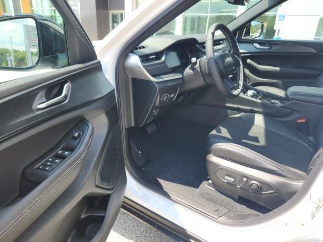 new 2025 Jeep Grand Cherokee L car, priced at $44,711