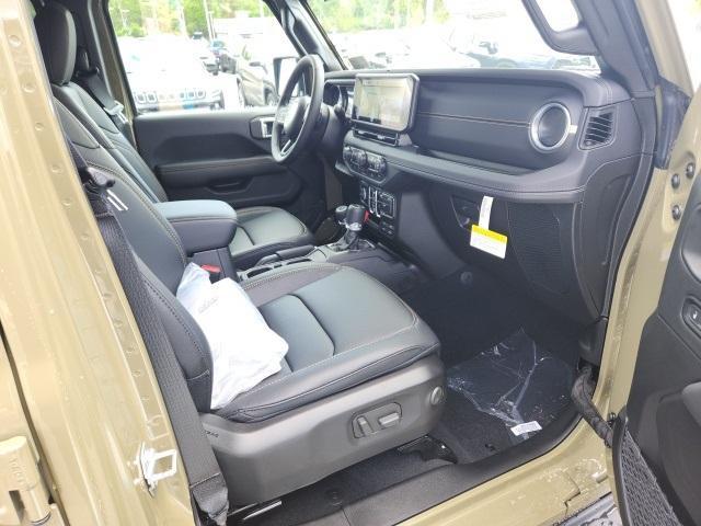 new 2025 Jeep Gladiator car, priced at $49,440