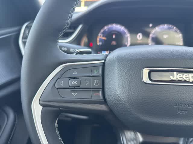 new 2025 Jeep Grand Cherokee car, priced at $42,683