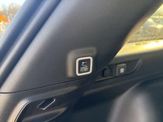 new 2025 Jeep Grand Cherokee car, priced at $42,683