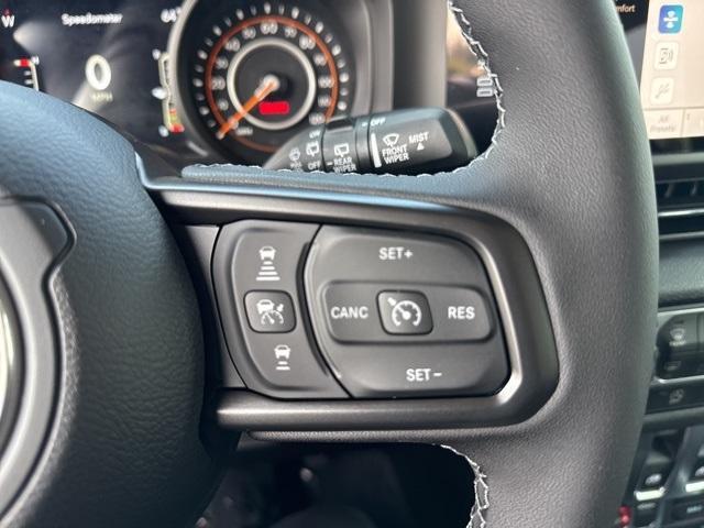 new 2025 Jeep Wrangler car, priced at $41,651