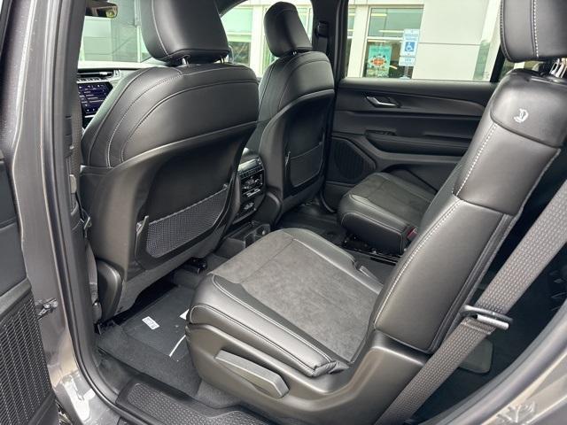 new 2025 Jeep Grand Cherokee L car, priced at $48,607