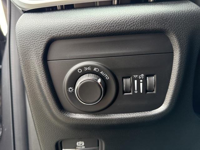new 2025 Jeep Grand Cherokee L car, priced at $48,607