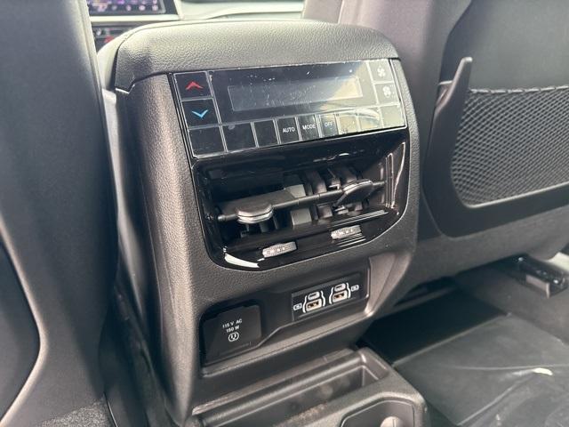 new 2025 Jeep Grand Cherokee L car, priced at $46,630