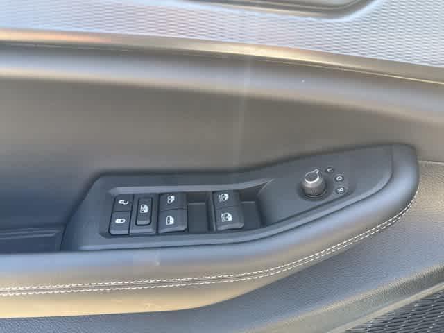 new 2025 Jeep Grand Cherokee L car, priced at $42,702