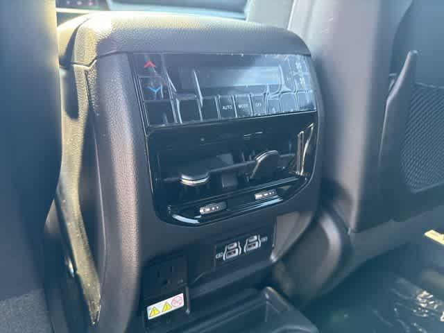 new 2025 Jeep Grand Cherokee L car, priced at $42,702