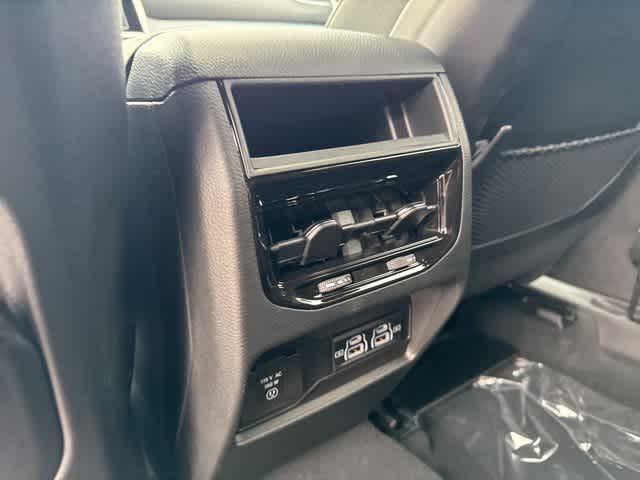 new 2025 Jeep Grand Cherokee car, priced at $42,165