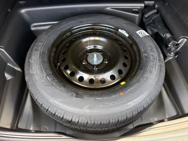 new 2025 Jeep Grand Cherokee car, priced at $42,683