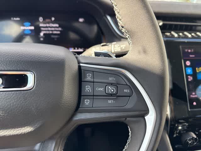 new 2025 Jeep Grand Cherokee car, priced at $42,683