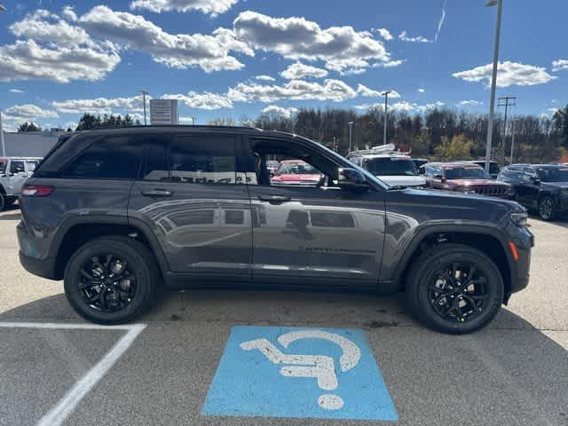 new 2025 Jeep Grand Cherokee car, priced at $42,683