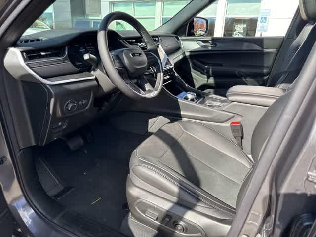 new 2025 Jeep Grand Cherokee car, priced at $42,683