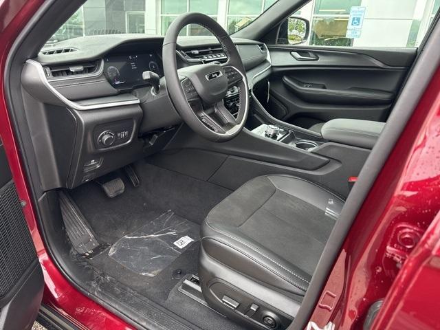 new 2025 Jeep Grand Cherokee L car, priced at $46,990