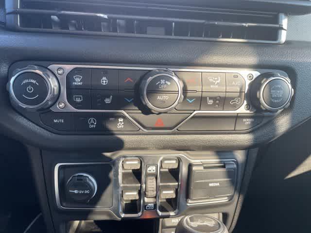 new 2025 Jeep Wrangler car, priced at $44,963