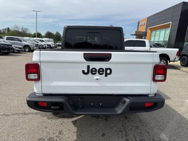 new 2025 Jeep Gladiator car, priced at $47,355