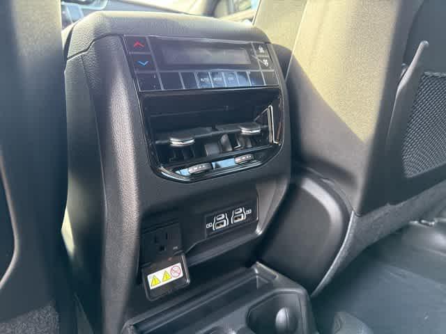 new 2025 Jeep Grand Cherokee L car, priced at $45,512