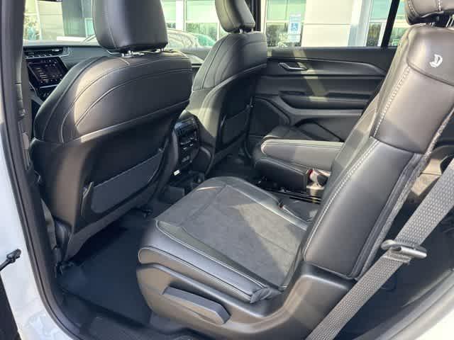 new 2025 Jeep Grand Cherokee L car, priced at $45,512