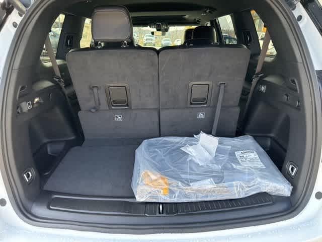 new 2025 Jeep Grand Cherokee L car, priced at $45,512