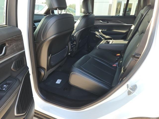 new 2025 Jeep Grand Cherokee car, priced at $53,753