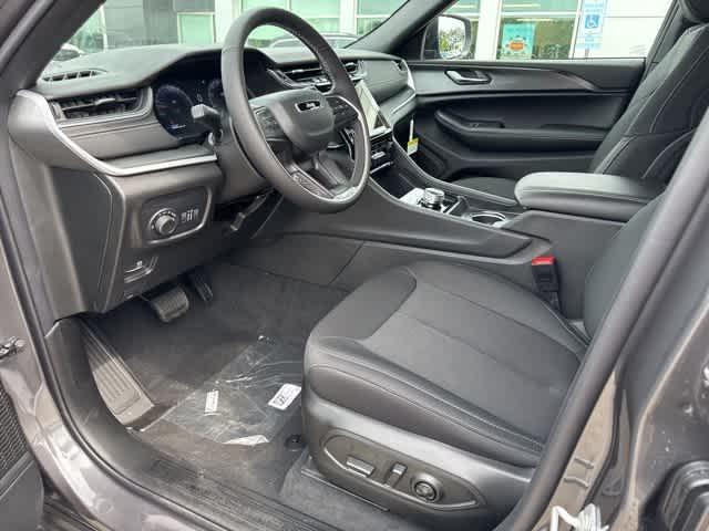 new 2025 Jeep Grand Cherokee L car, priced at $41,297