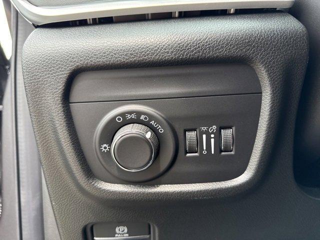 new 2025 Jeep Grand Cherokee L car, priced at $41,318