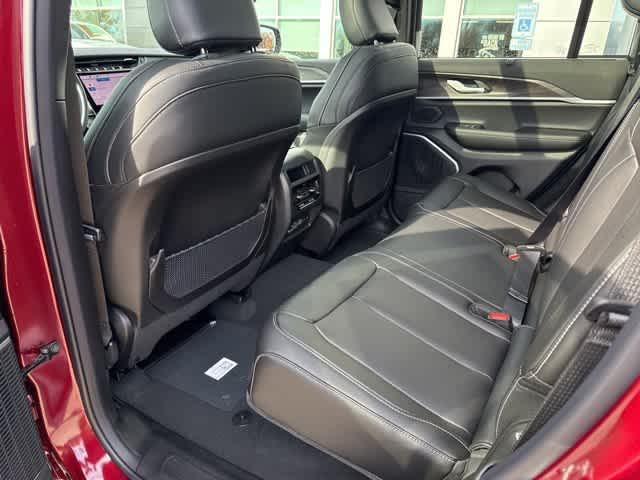 new 2025 Jeep Grand Cherokee car, priced at $54,598