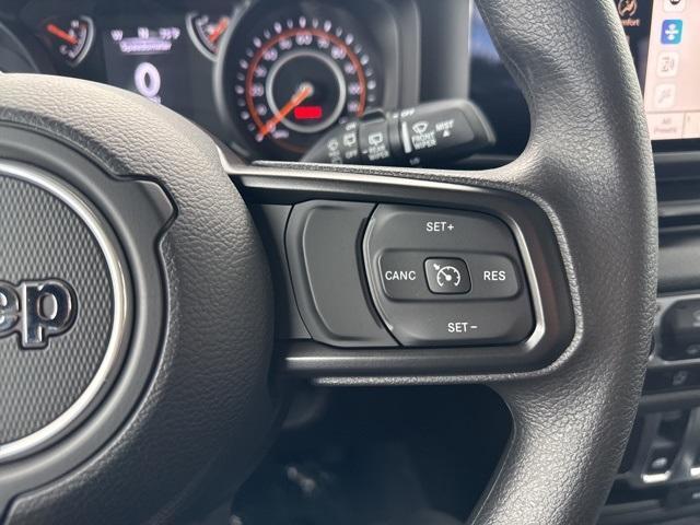 new 2025 Jeep Wrangler car, priced at $34,690