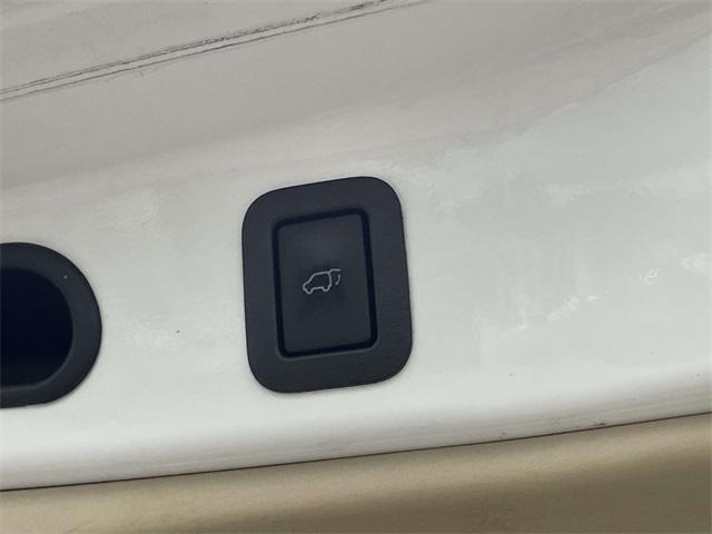 used 2016 Toyota Highlander car, priced at $19,228