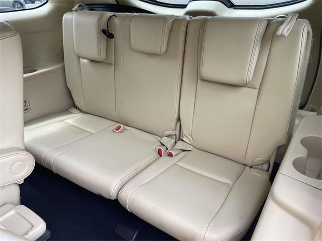 used 2016 Toyota Highlander car, priced at $19,228