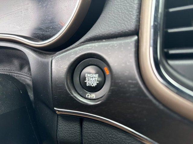 used 2017 Jeep Grand Cherokee car, priced at $17,785