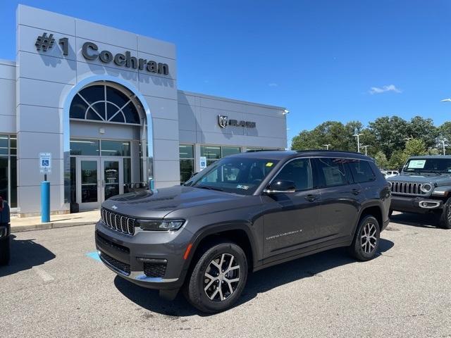 new 2024 Jeep Grand Cherokee L car, priced at $55,956