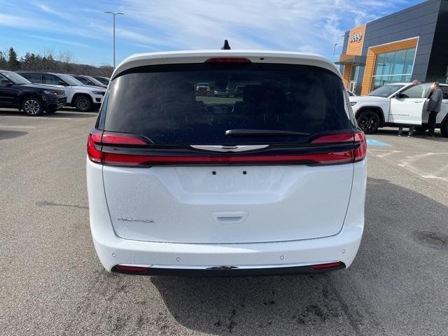 new 2024 Chrysler Pacifica car, priced at $43,845