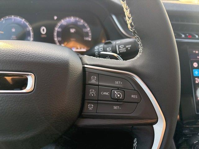 new 2025 Jeep Grand Cherokee car, priced at $42,683