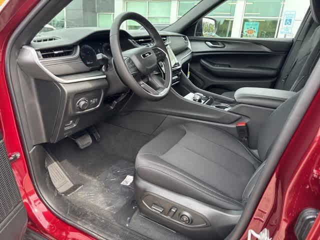 new 2025 Jeep Grand Cherokee L car, priced at $41,297