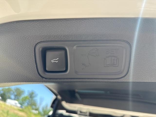 used 2024 Lincoln Navigator car, priced at $89,987