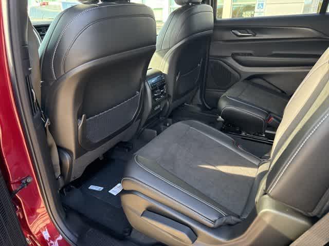 new 2025 Jeep Grand Cherokee L car, priced at $46,532