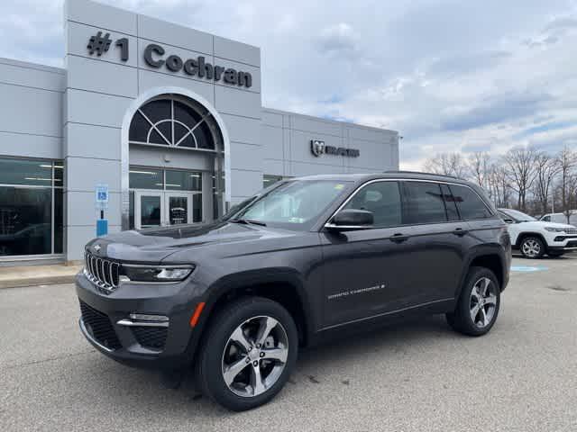 new 2025 Jeep Grand Cherokee car, priced at $52,498