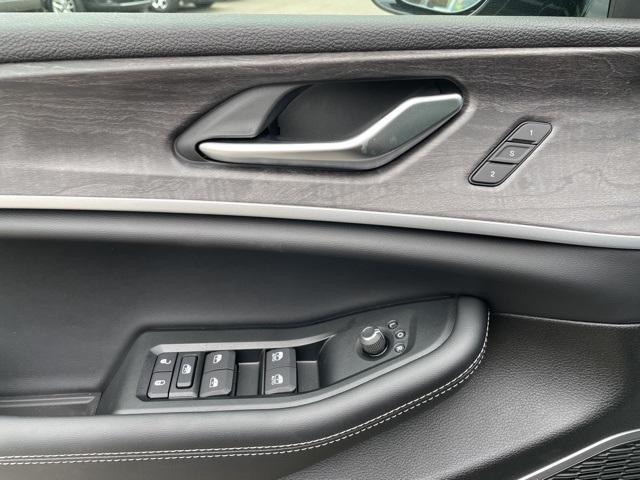 new 2025 Jeep Grand Cherokee car, priced at $54,248