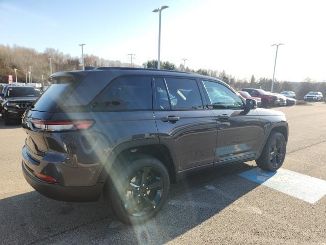 new 2025 Jeep Grand Cherokee car, priced at $54,348