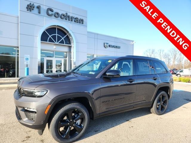 new 2025 Jeep Grand Cherokee car, priced at $50,842